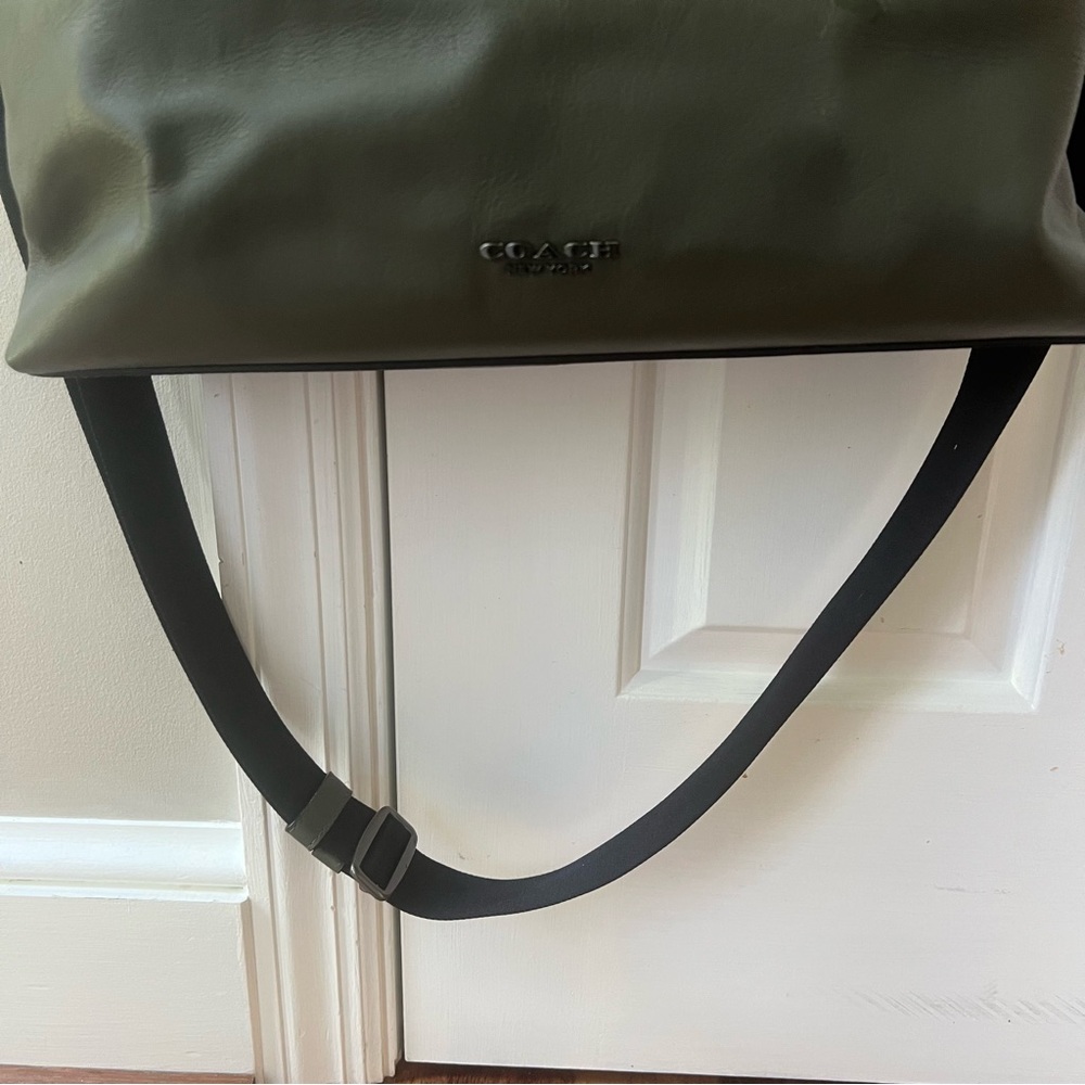 COACH Outlet Graham Foldover Tote - Picture 6 of 9
